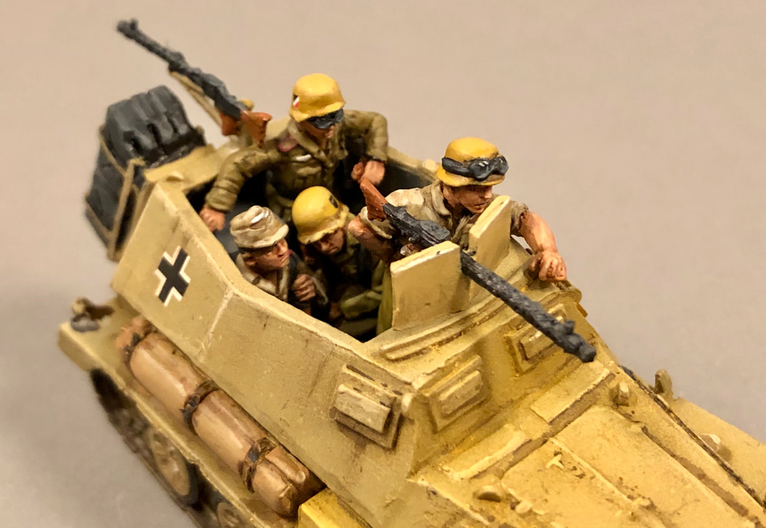 Mix Lot Axis & Allies Solider Miniatures WWII Soldier Tank Miltary Rifleman Toys 
